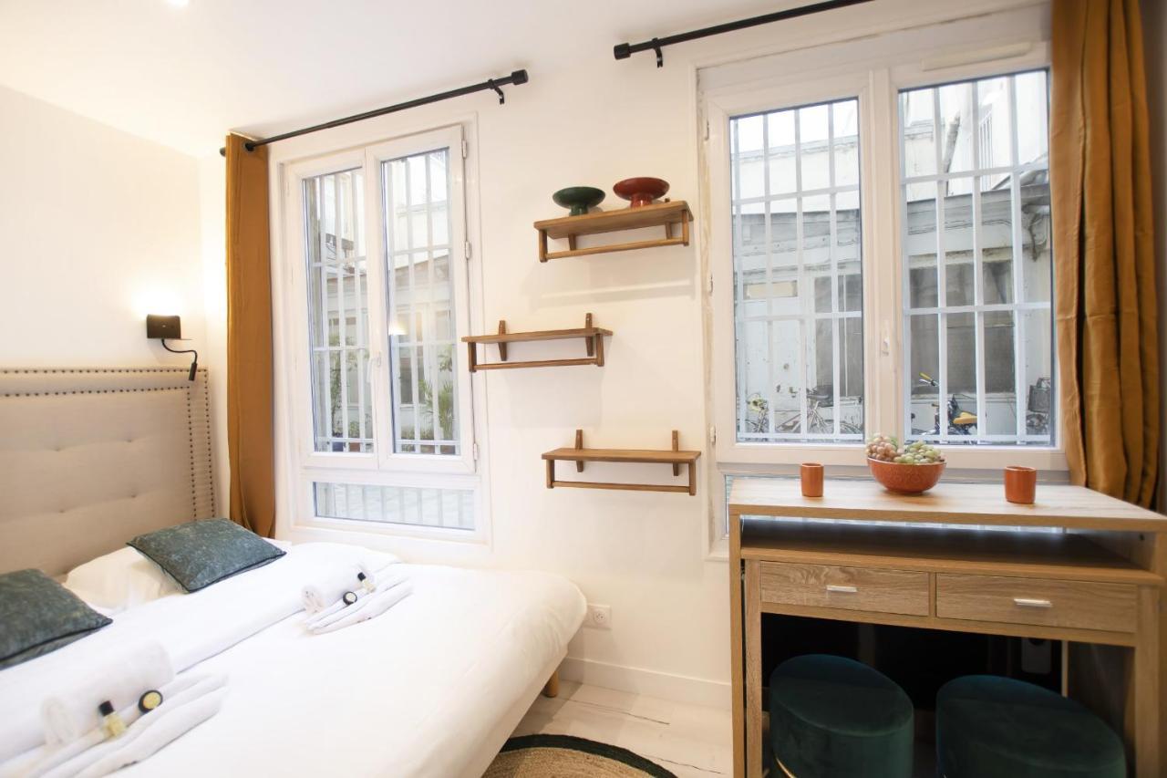 Guestready - Studio With Jacuzzi In The 10 Th Apartamento Paris Exterior foto